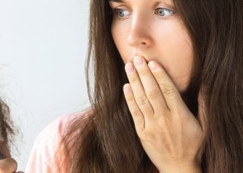 Cara Merawat Rambut Rontok Tanpa Obat Kimia