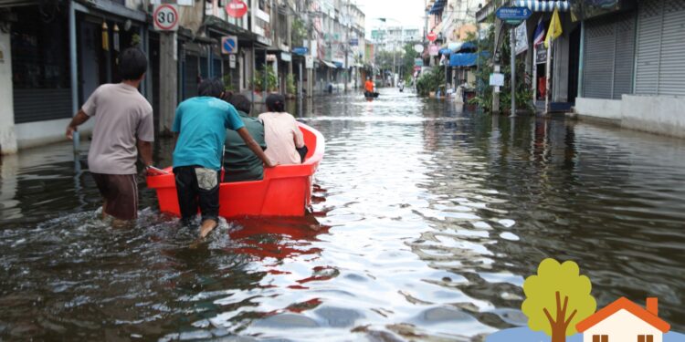 Cara Menjaga Kesehatan Saat Banjir Rob Melanda, Wajib Tahu