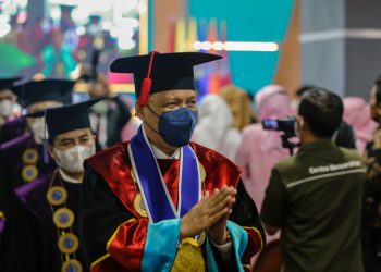 Resmi Menjadi Guru Besar! Rektor UMSU Siap Hadapi Tantangan Society 5.0