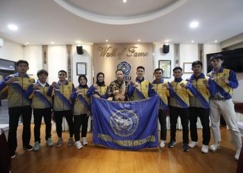Rektor UMSU Dukung Mahasiswa Atlet Karate Bertanding di Thailand