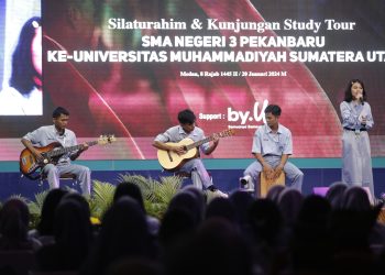 Siswa SMA N 3 Riau Performance di UMSU