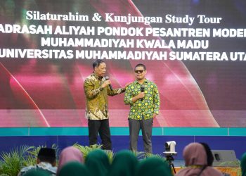 Stand Up di UMSU, Santri Pesantren Kwalamadu Dapat Beasiswa