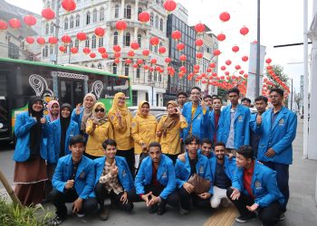 20 Mahasiswa Internasional UMSU Darmawisata ke Situs Budaya Kota Medan