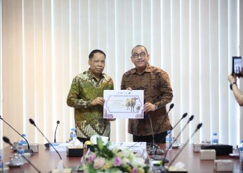 Bank Mega Syariah Berikan UMSU Dua Ekor Lembu Kurban