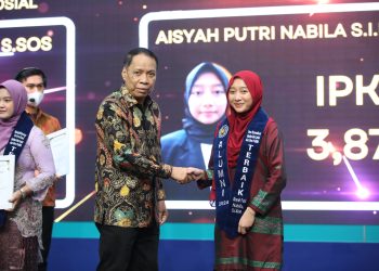 FISIP UMSU Yudisium 252 Lulusan, 182 Tepat Waktu dan 29 Berprestasi