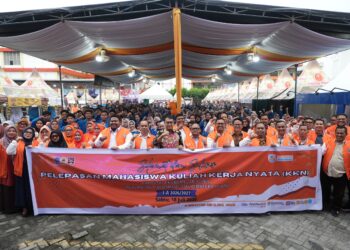 FEB UMSU Lepas 500 Mahasiswa Ikuti KKN